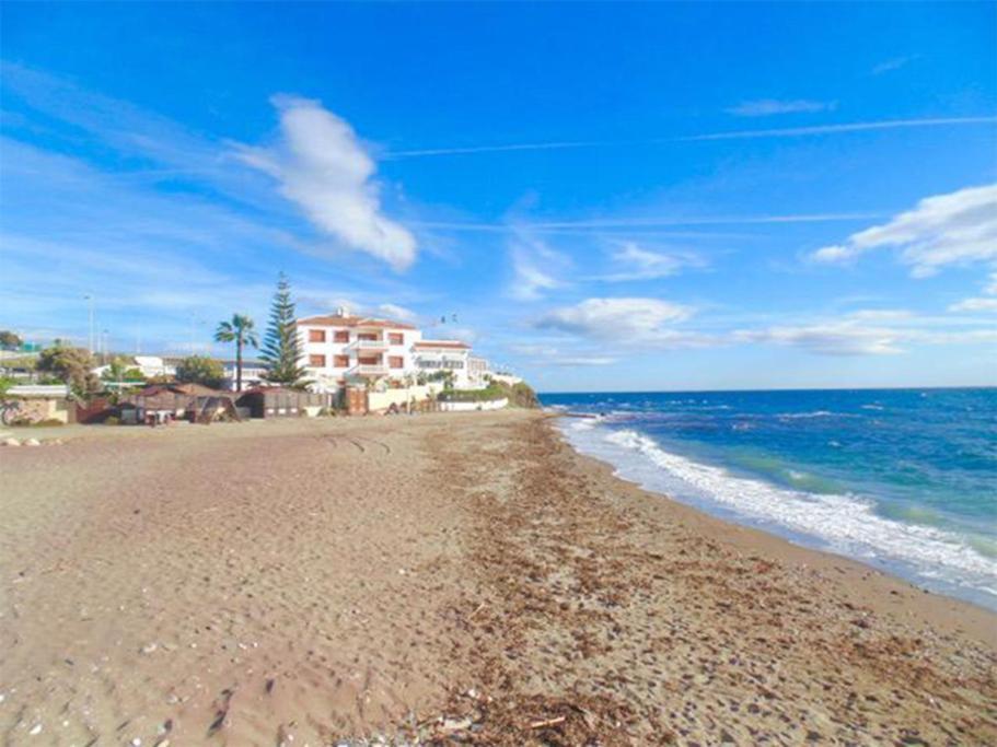 Luxurious Apartment 2 Bedroom 2 Bathroom Near Beach Малага Екстериор снимка