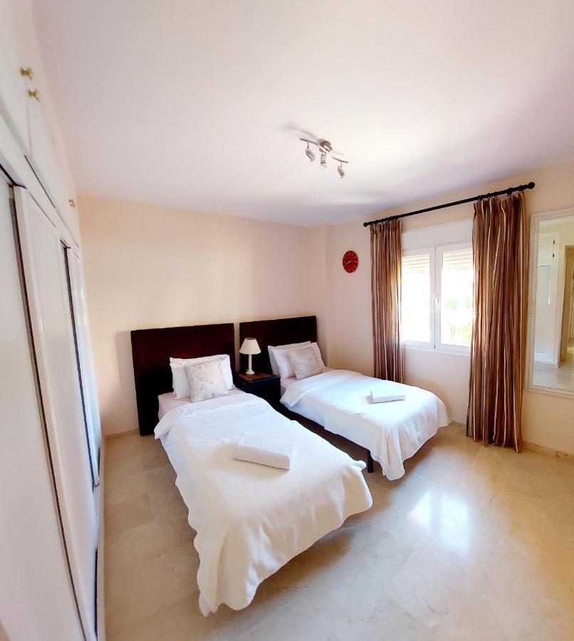 Luxurious Apartment 2 Bedroom 2 Bathroom Near Beach Малага Екстериор снимка