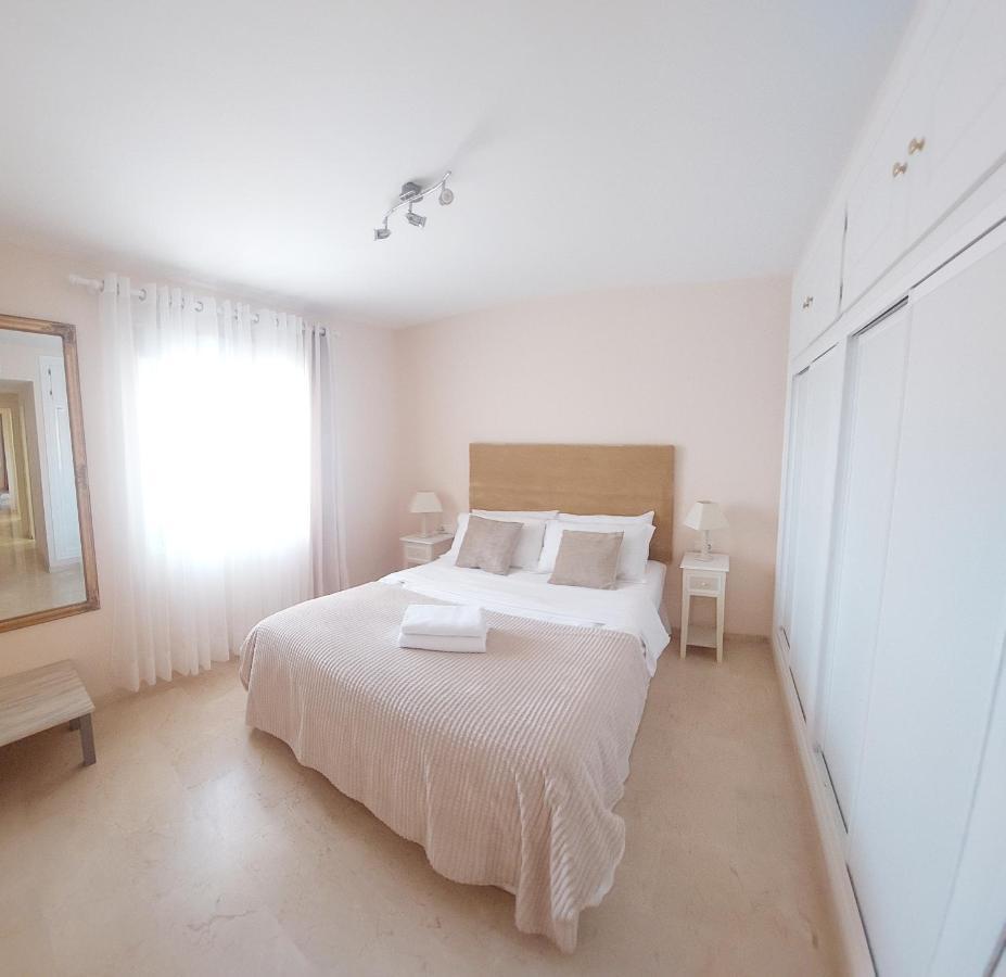 Luxurious Apartment 2 Bedroom 2 Bathroom Near Beach Малага Екстериор снимка
